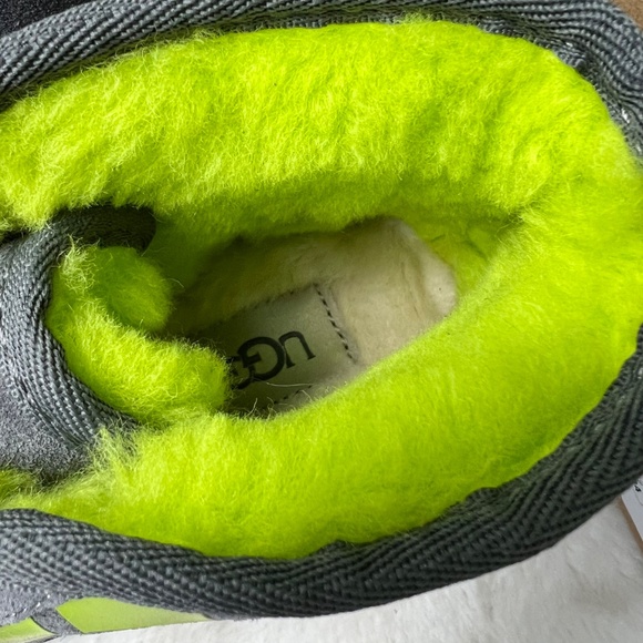 NWT/NIB |•UGG•| Gray Suede Lime Green Ankle Boots W NEUMEL CHOPD Size 7 - Picture 7 of 9